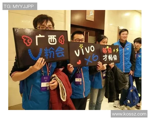 决赛前夕队长携手出席新闻发布会展现友好气氛